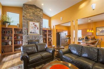 Center Pointe | Community Room